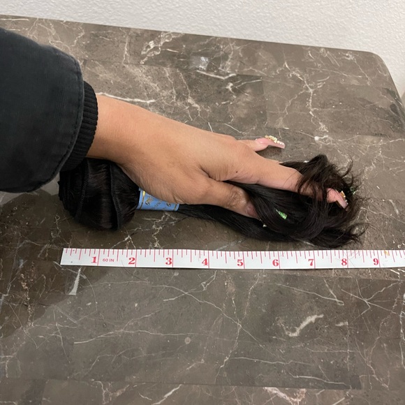 New! 8” Natural Black, Bouncy Wave Top Virgin Human Hair Bundle - Picture 4 of 4